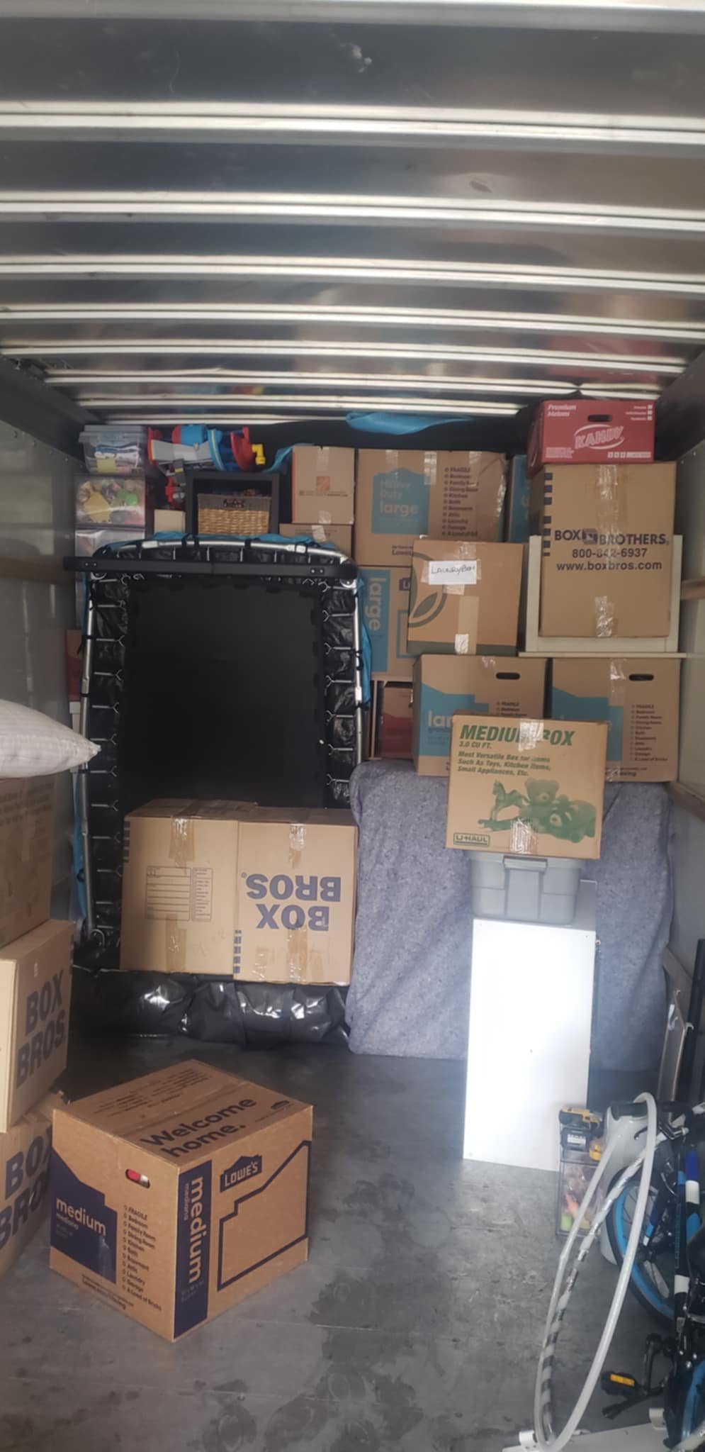 4295f9ab 22b0 49b8 9f27 ad84e82f3d17